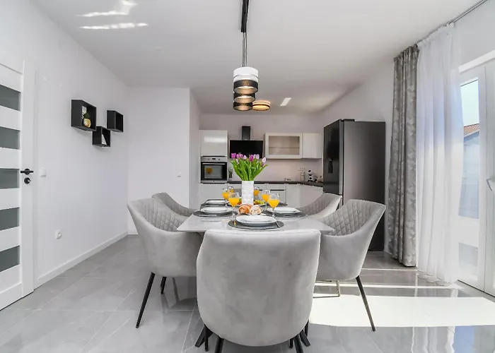 Silver Shine Апартаменты